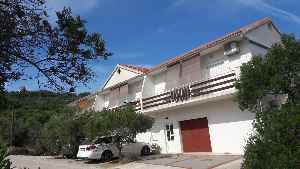 Apartments Irena Božava 外观 照片