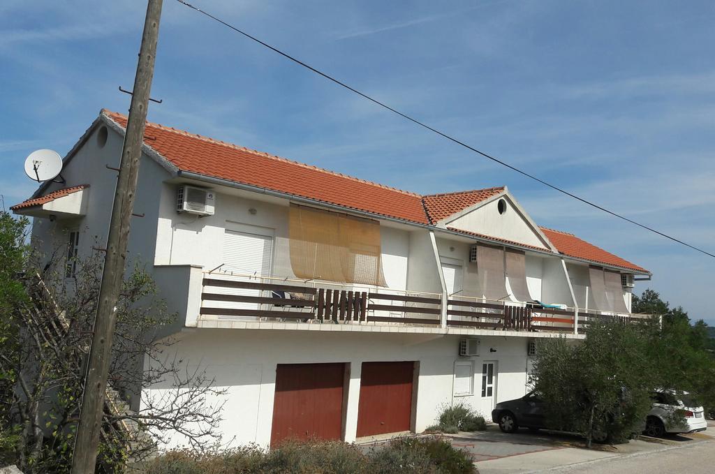 Apartments Irena Božava 外观 照片